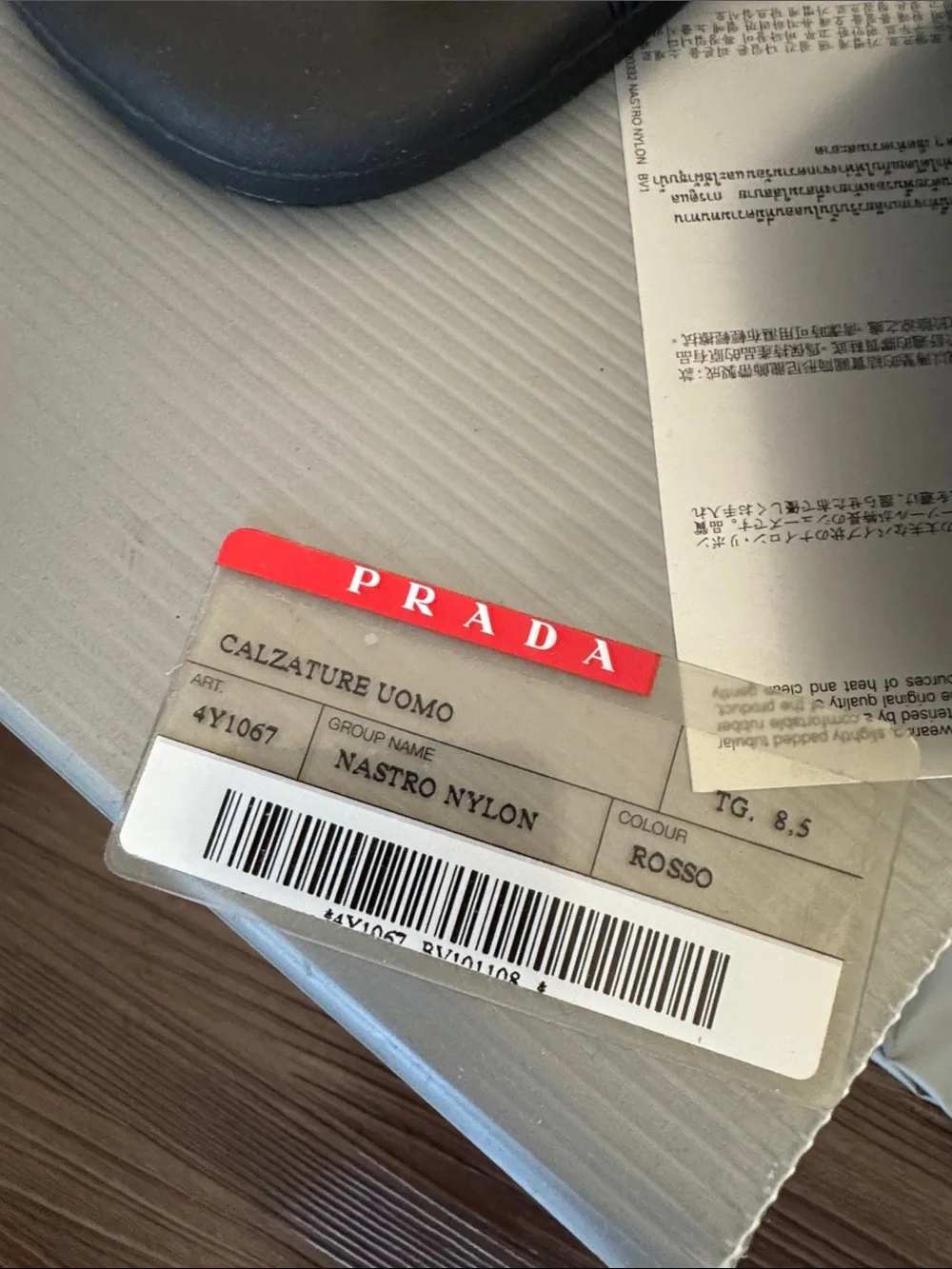 Prada Men’s 8.5 Black Footbed Flip Flops with Red Straps Like New Vintage
